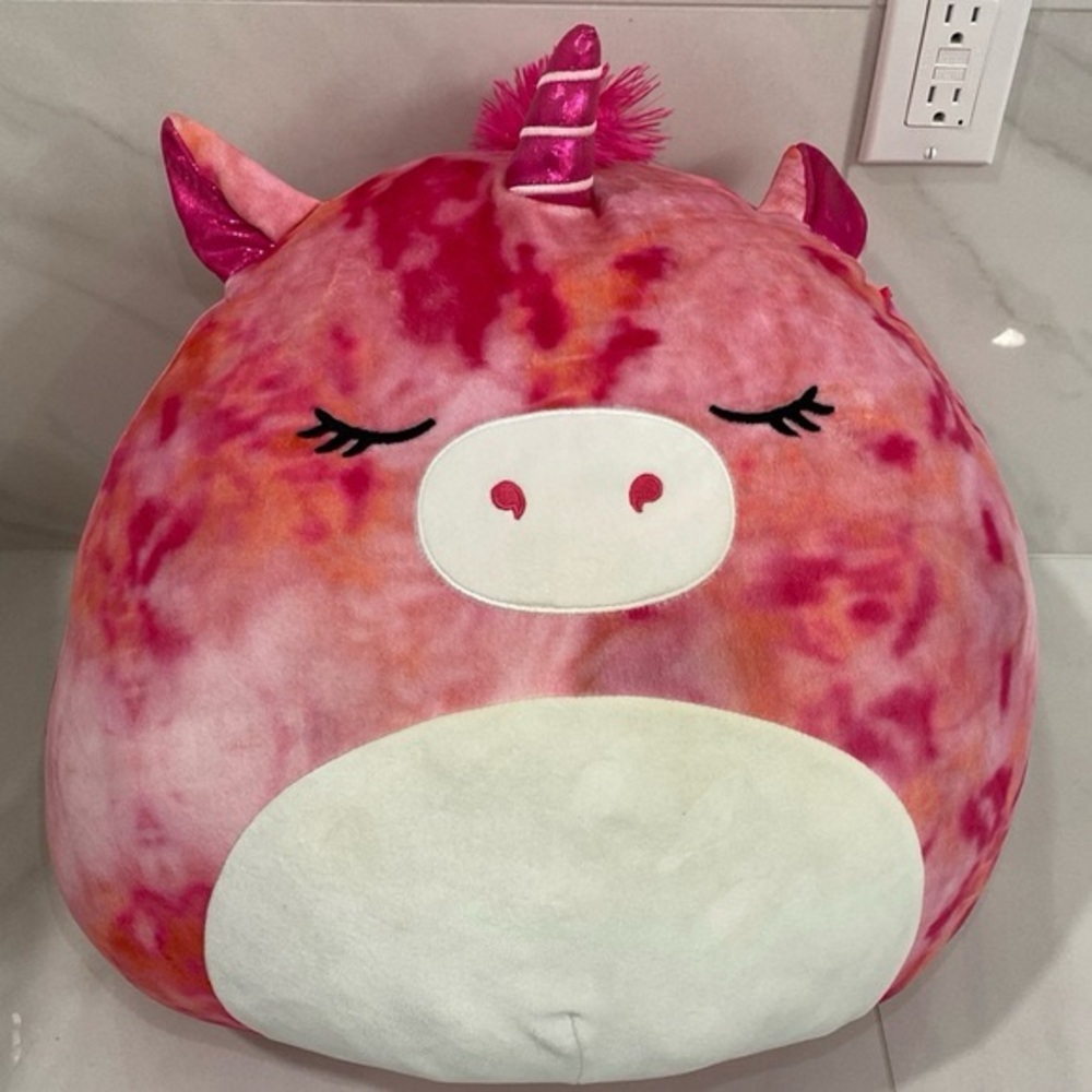 Squishmallows  Henley 16  Pink Pegacorn